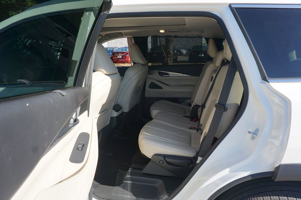 Used 2023 INFINITI QX60 Luxe w/ Cargo Package image 14