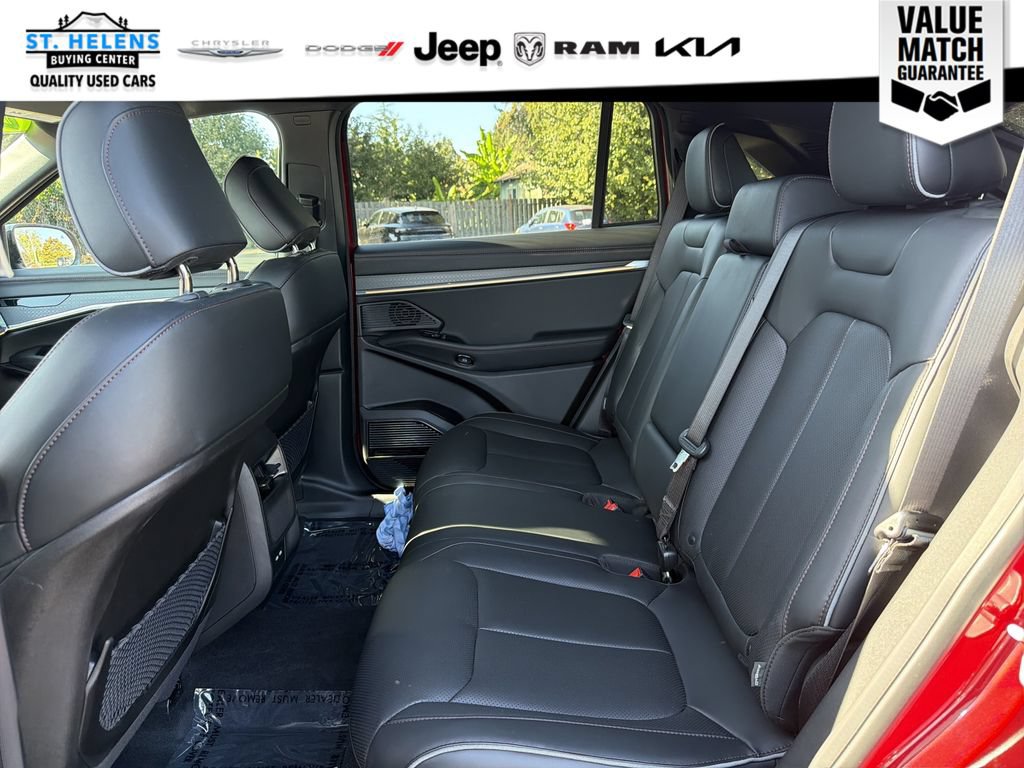Used 2025 Jeep Wagoneer S Limited AWD/4WD image 13