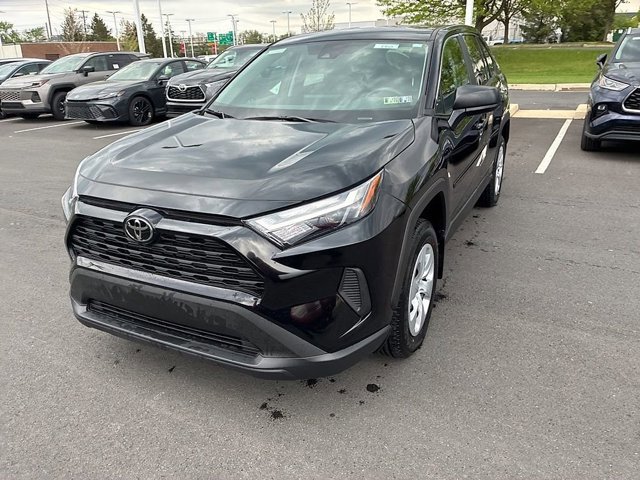 Certified 2025 Toyota RAV4 LE AWD/4WD image 16