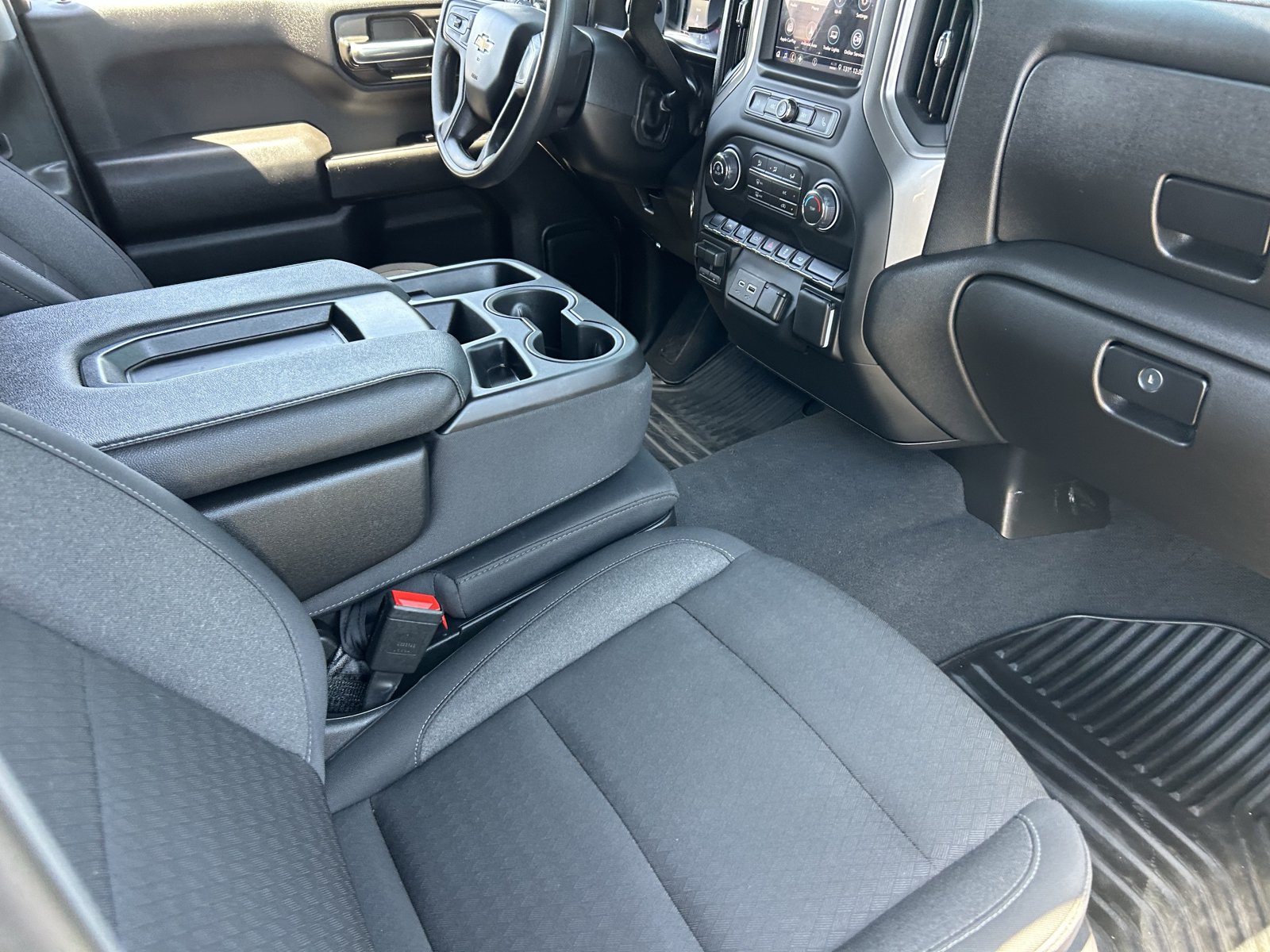 Used 2026 Chevrolet Silverado 1500 Custom RWD image 12