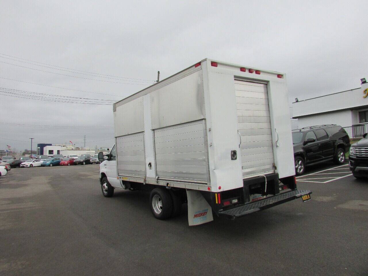 Used 2012 Ford E-450 and Econoline 450 Super Duty w/ PWR Locks & Windows Group RWD image 9
