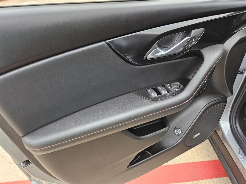 Used 2025 Chevrolet Blazer RS image 13
