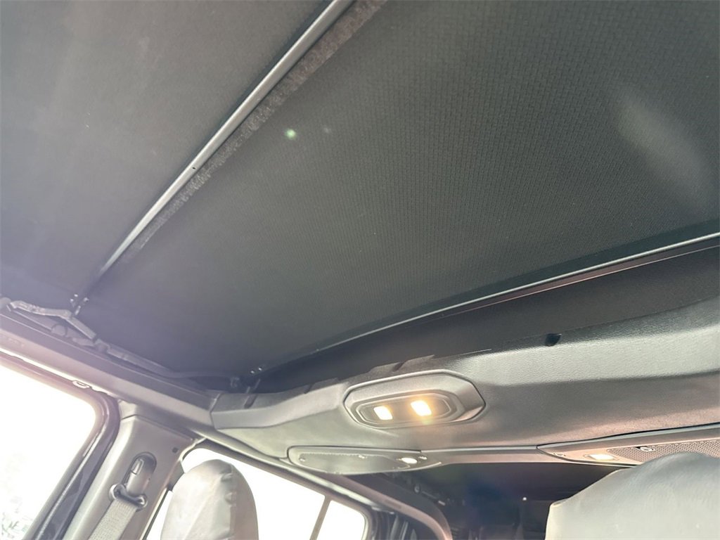 Used 2024 Jeep Gladiator Sport image 21