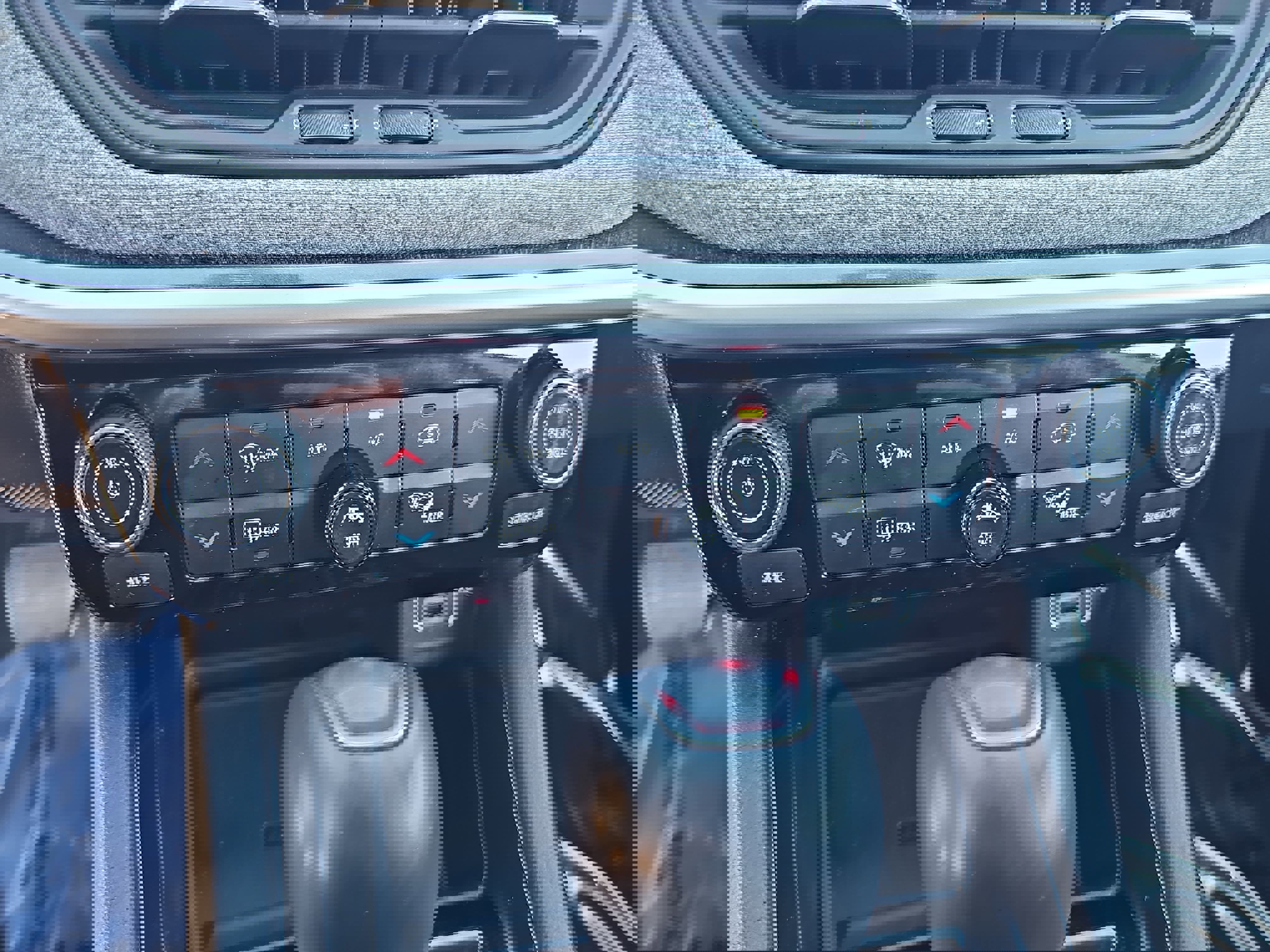 Used 2022 Jeep Compass Latitude w/ Convenience Group image 21