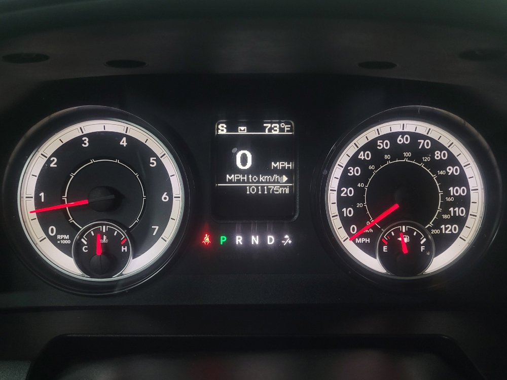 Used 2016 RAM 1500 Express RWD image 23