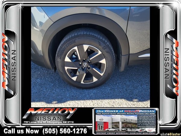 Used 2025 Nissan Kicks SV image 17