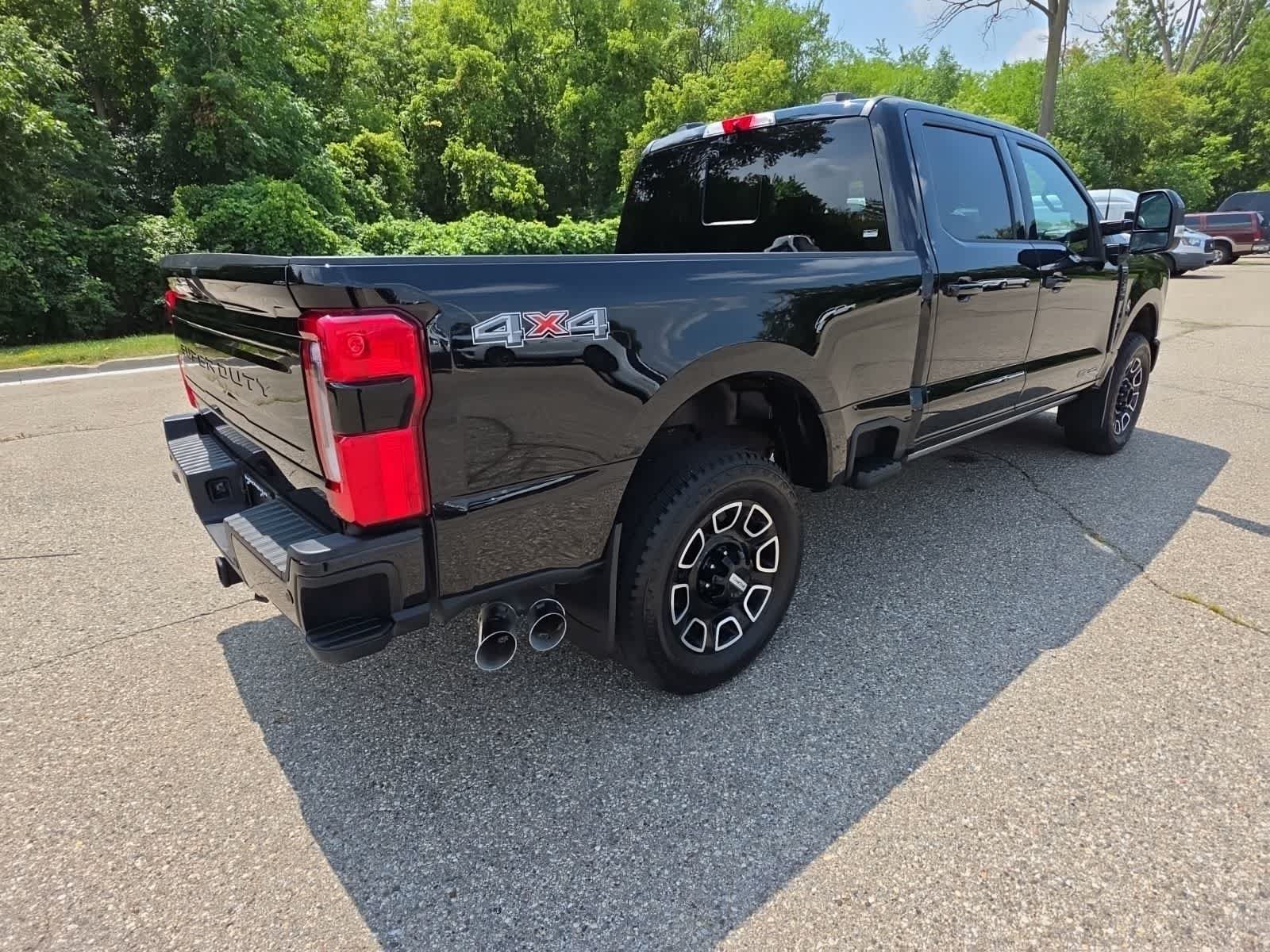 Used 2026 Ford F250 Platinum AWD/4WD image 10