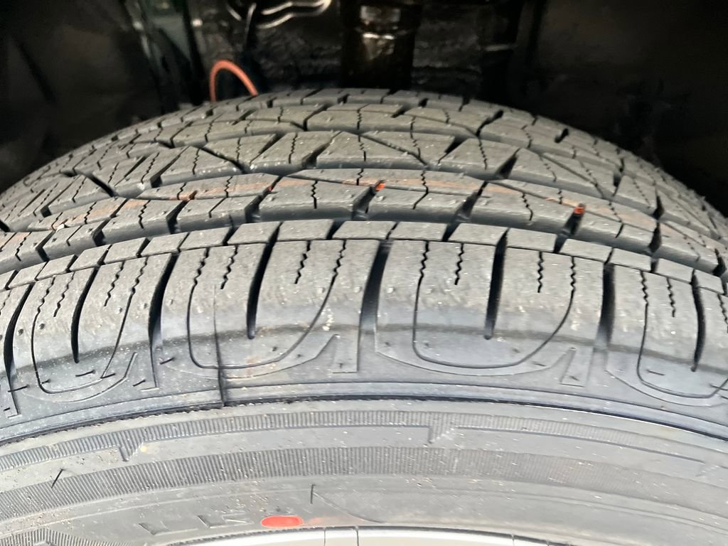 New 2025 Toyota RAV4 XLE image 28