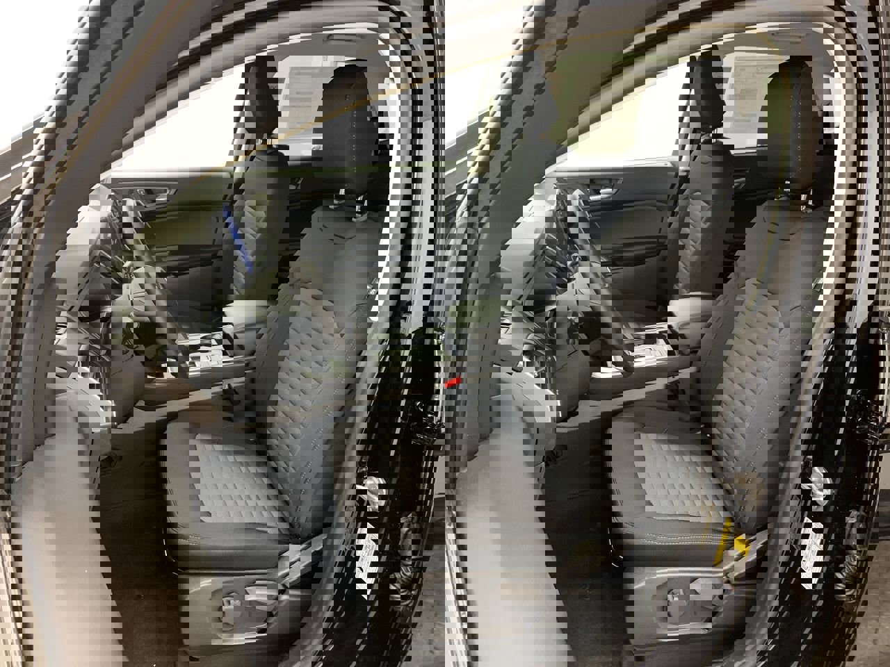 New 2024 Ford Edge SE image 7