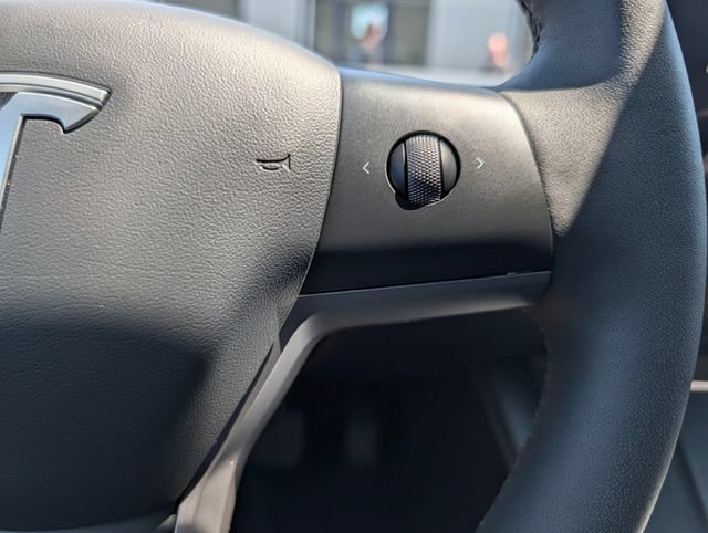 Used 2022 Tesla Model 3 Long Range AWD/4WD image 18