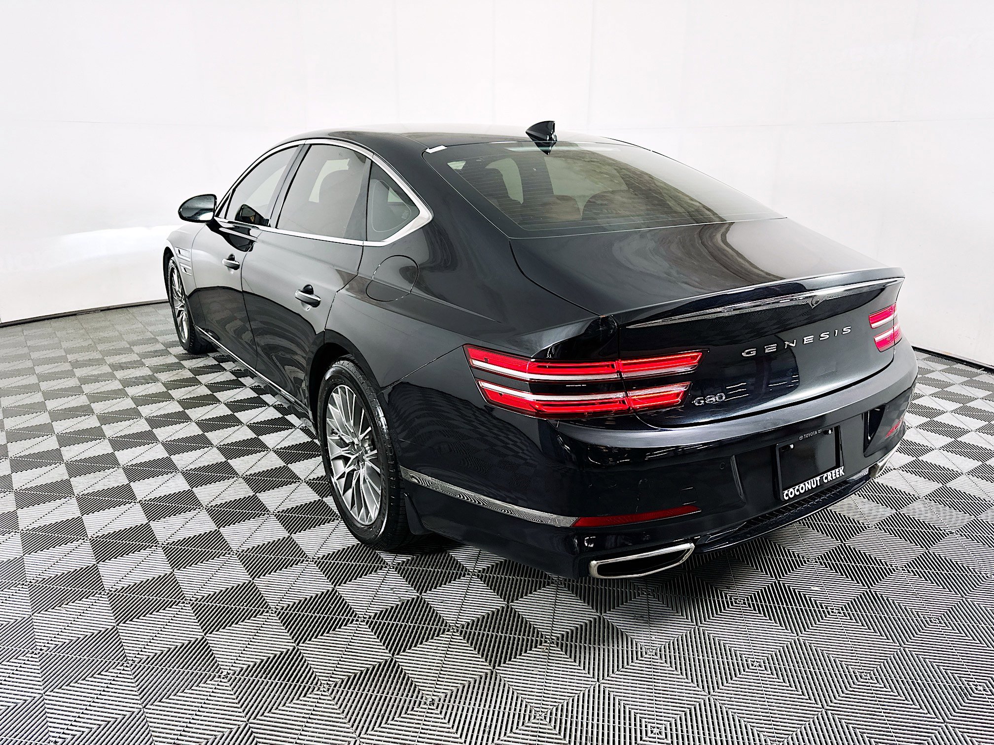 Used 2021 Genesis G80 2.5T image 5