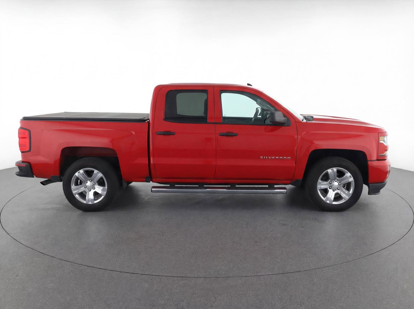 Used 2018 Chevrolet Silverado 1500 Custom w/ Custom Value Package RWD image 8