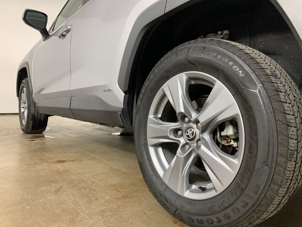 Used 2022 Toyota RAV4 XLE w/ Convenience Package image 15