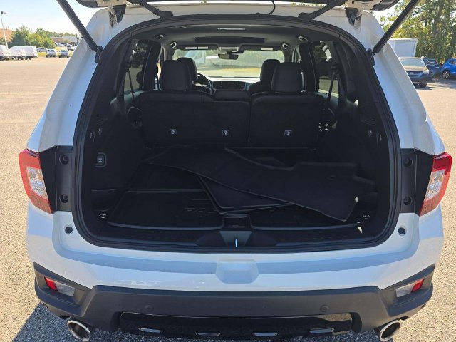 Used 2024 Honda Passport Black Edition image 17