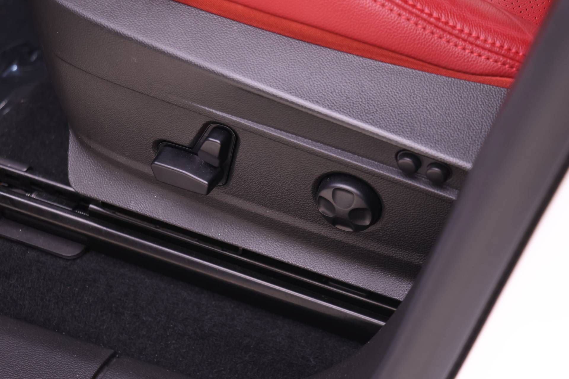 Certified 2024 Alfa Romeo Stelvio Veloce AWD/4WD image 19