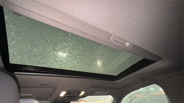 Used 2023 Toyota Highlander XLE image 8