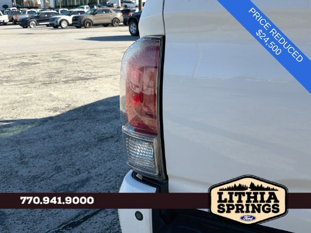Used 2016 Toyota Tacoma Limited w/ Towing Package RWD image 10