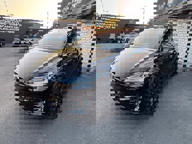 Used 2020 Tesla Model X Long Range image 15