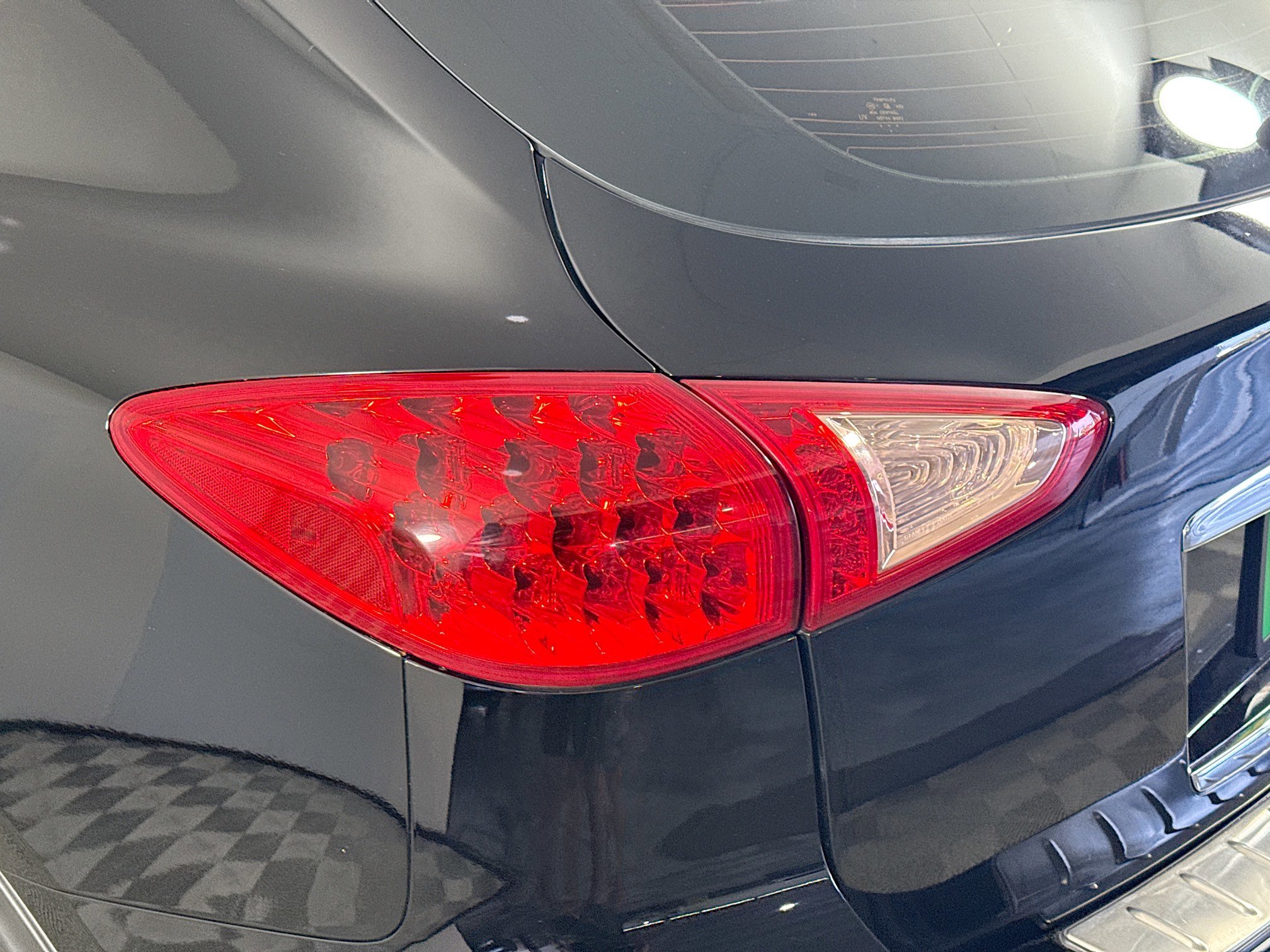 Used 2017 INFINITI QX50 2WD w/ Deluxe Touring Package image 36