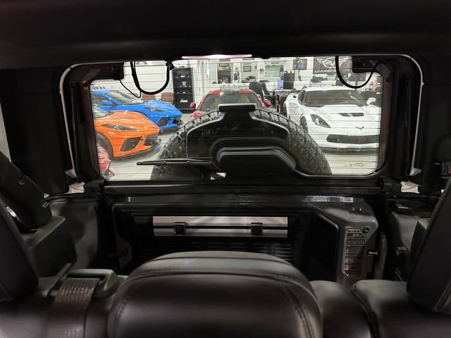 Used 2022 Jeep Wrangler Unlimited Rubicon w/ Trailer Tow Package AWD/4WD image 18