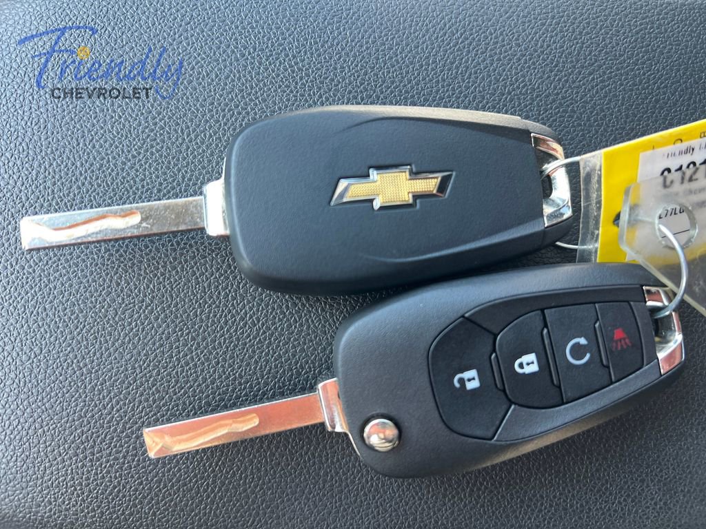 Certified 2024 Chevrolet Trax RS w/ Sunroof Package FWD image 29