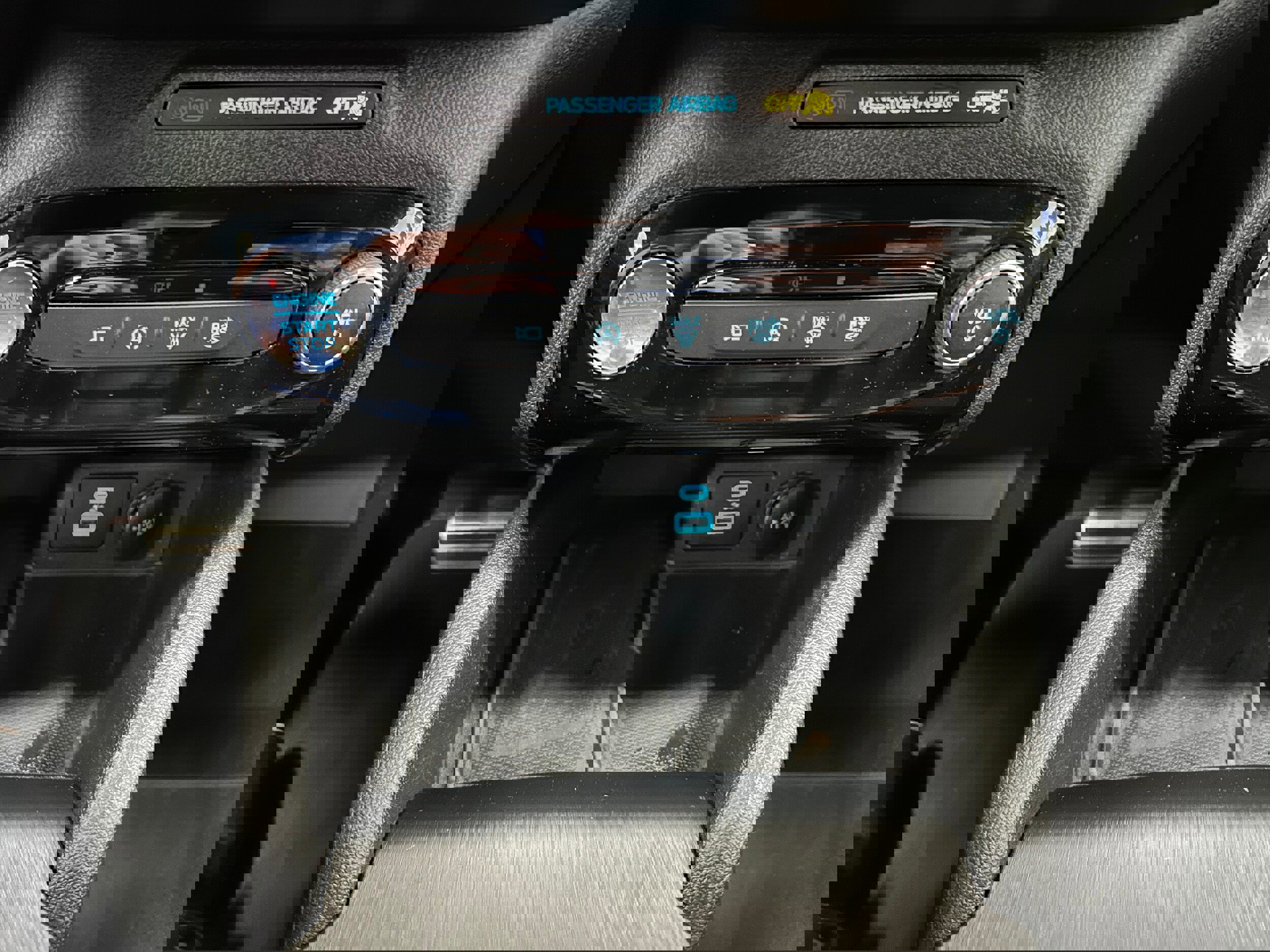 Used 2023 Ford Escape ST-Line Select w/ Tech Pack #2 image 18