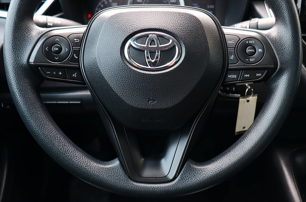 Used 2021 Toyota Corolla LE FWD image 54