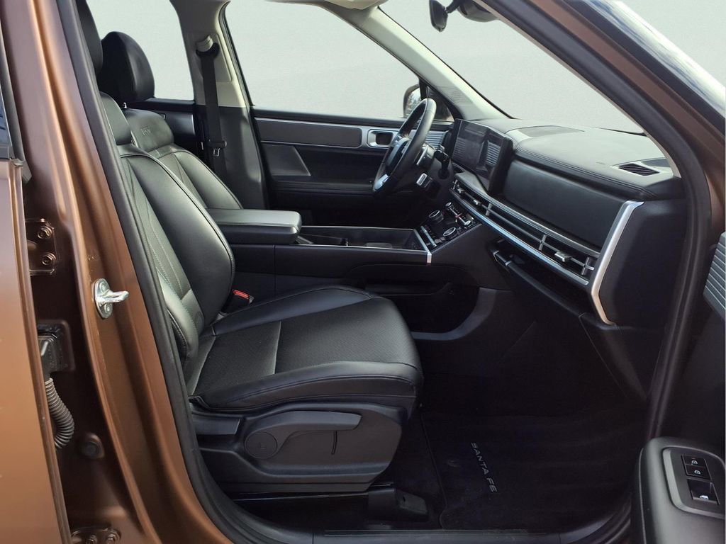 Used 2025 Hyundai Santa Fe XRT image 15