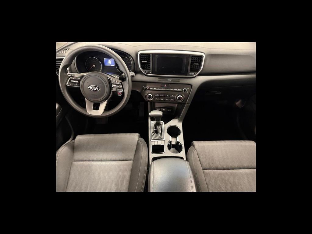 Used 2020 Kia Sportage LX image 13