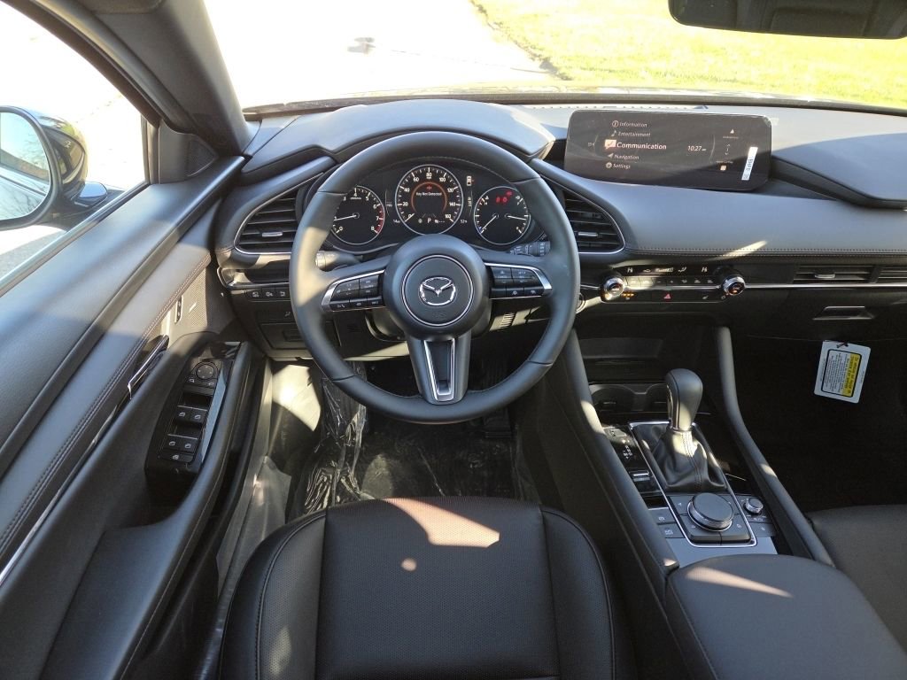 New 2026 MAZDA MAZDA3 Hatchback w/Premium Plus Pkg AWD/4WD image 18