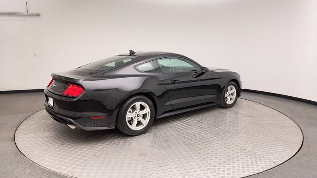 Used 2022 Ford Mustang Coupe RWD video 2
