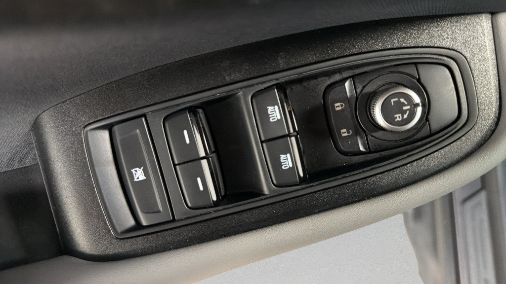 Certified 2025 Subaru Outback Premium AWD/4WD image 15