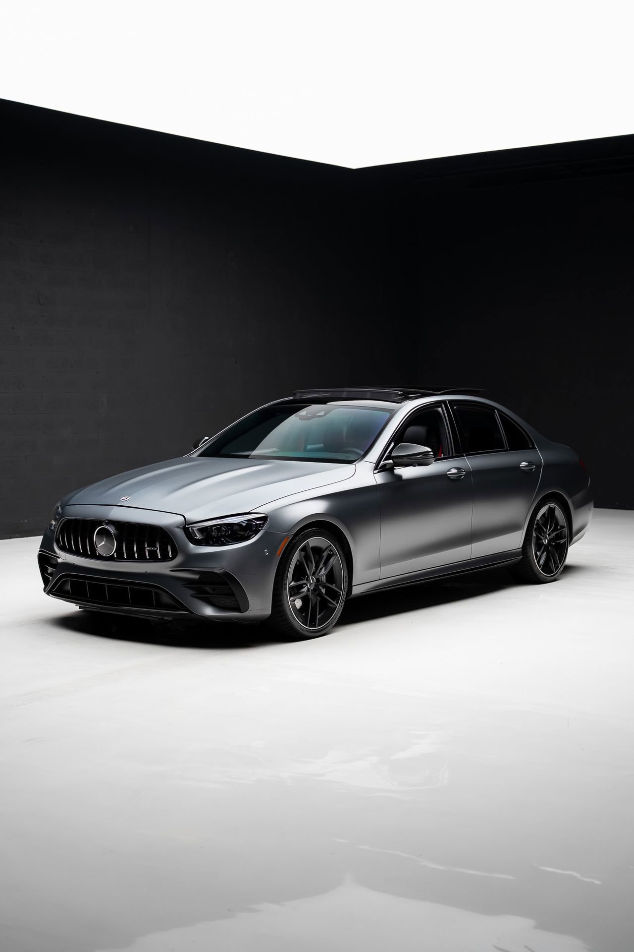 Used 2022 Mercedes-Benz E 53 AMG 4MATIC Sedan image 93