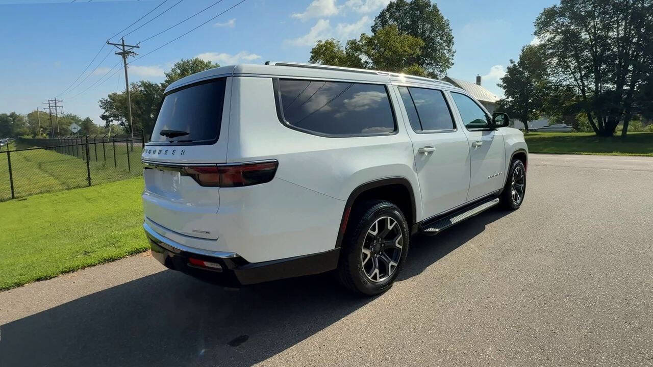 Used 2024 Jeep Wagoneer L Series III w/ Flexible Seating Group image 5