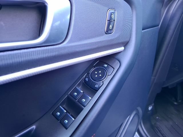 Certified 2025 Ford Explorer ST-Line RWD image 12