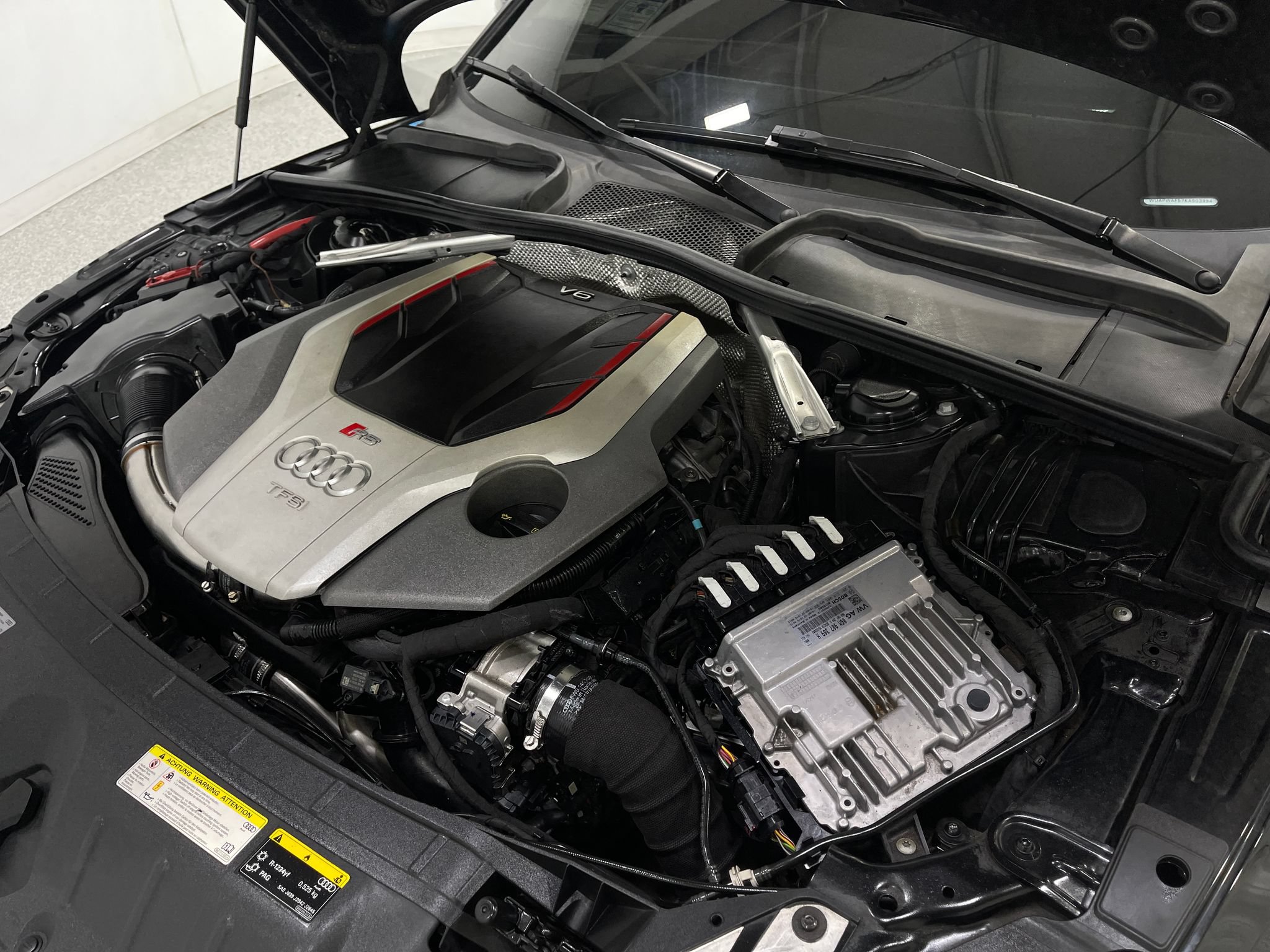 Used 2019 Audi RS 5 w/ Black Optic Carbon Package AWD/4WD image 28
