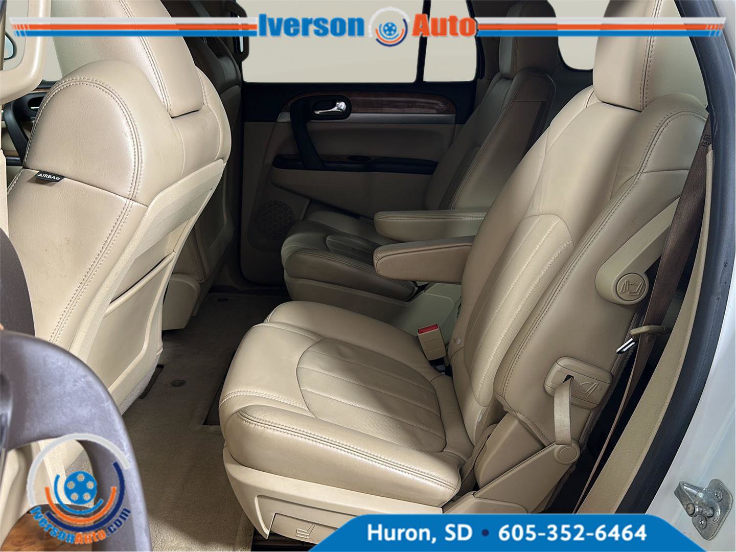 Used 2011 Buick Enclave CXL w/ Trailering Provision Package AWD/4WD image 23