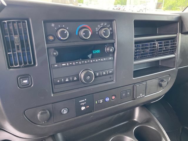 Certified 2025 Chevrolet Express 3500 LT w/ LT Preferred Equipment Group RWD image 11