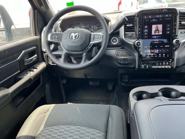 New 2025 RAM 2500 Big Horn AWD/4WD image 3