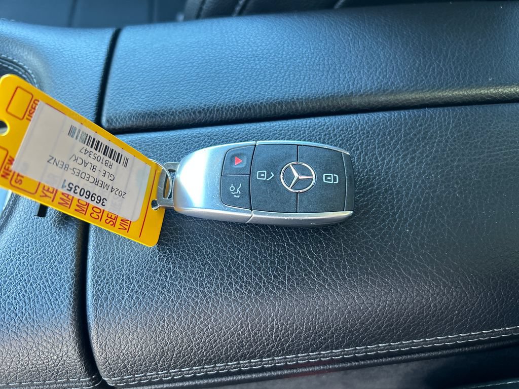 Used 2024 Mercedes-Benz GLE 350 4MATIC image 28