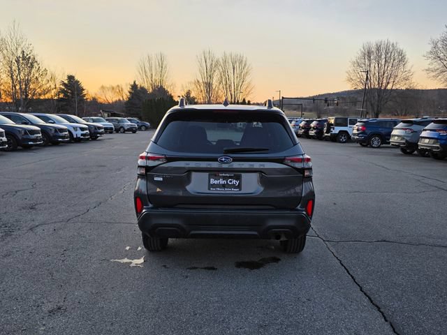 Used 2025 Subaru Forester Premium AWD/4WD image 7