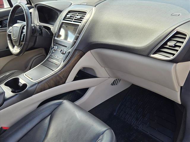 Used 2019 Lincoln Nautilus Select w/ Cargo Utility Package FWD image 22