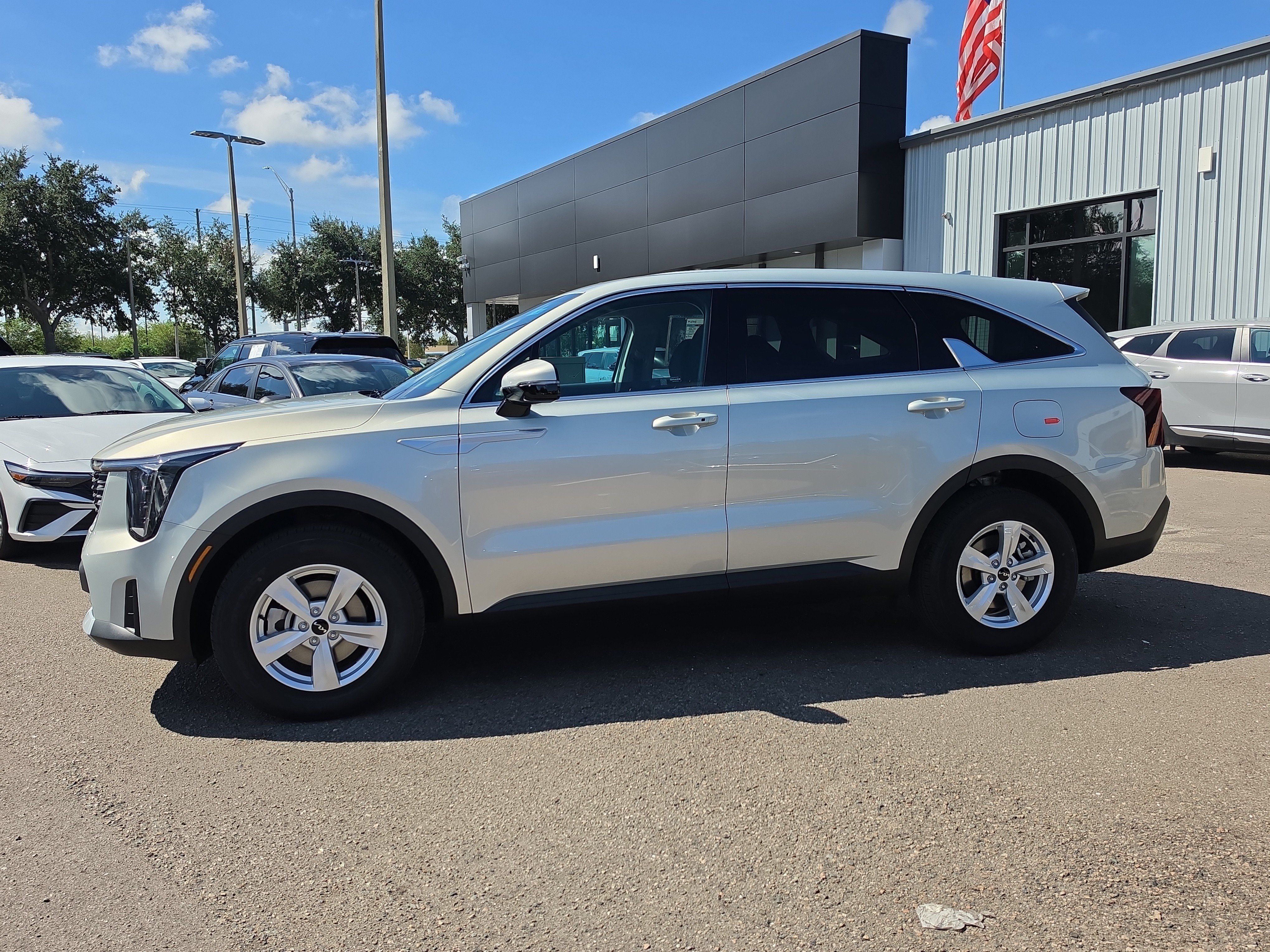 New 2026 Kia Sorento LX FWD image 5