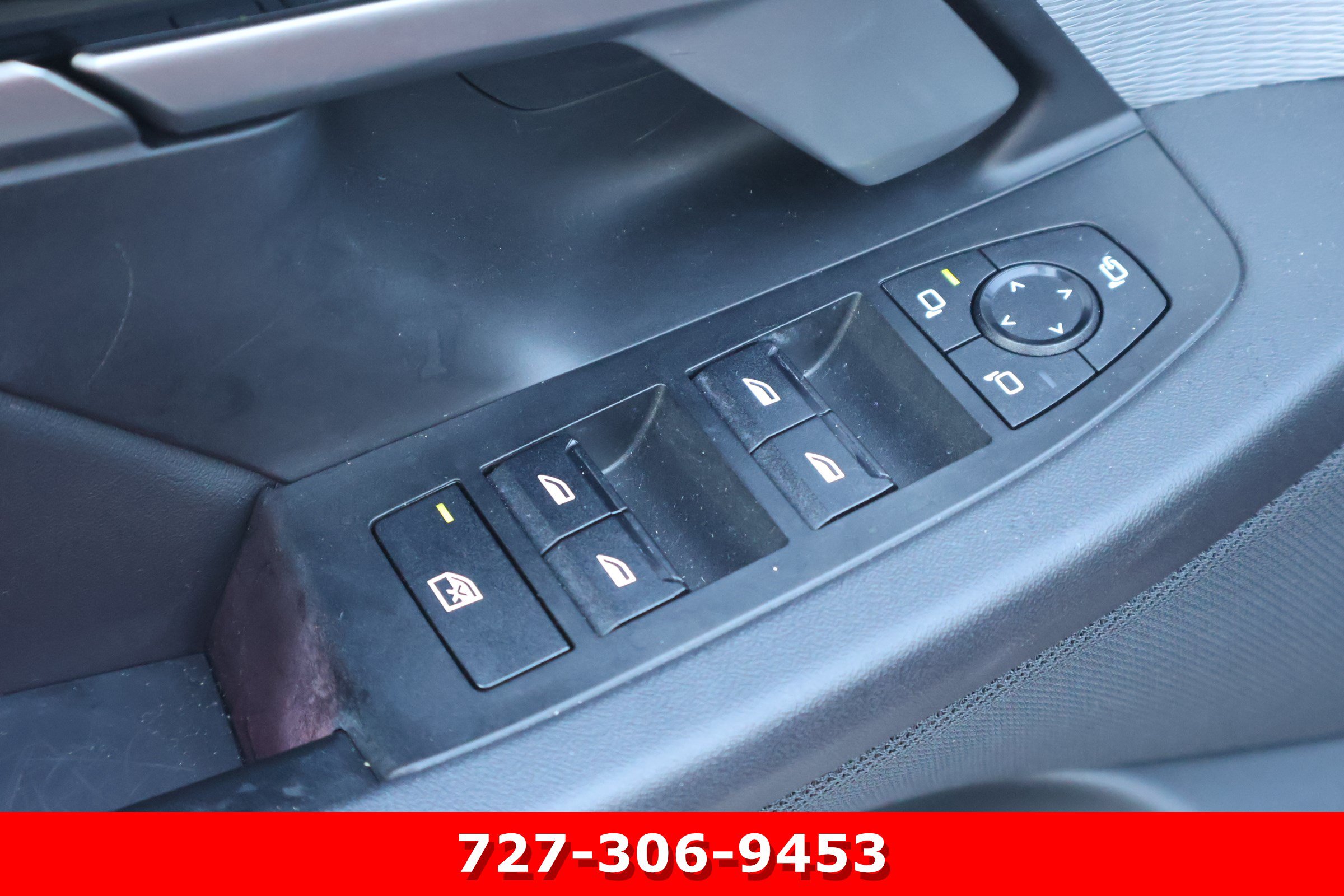 Used 2024 BMW 530i w/ M Sport Package RWD image 16