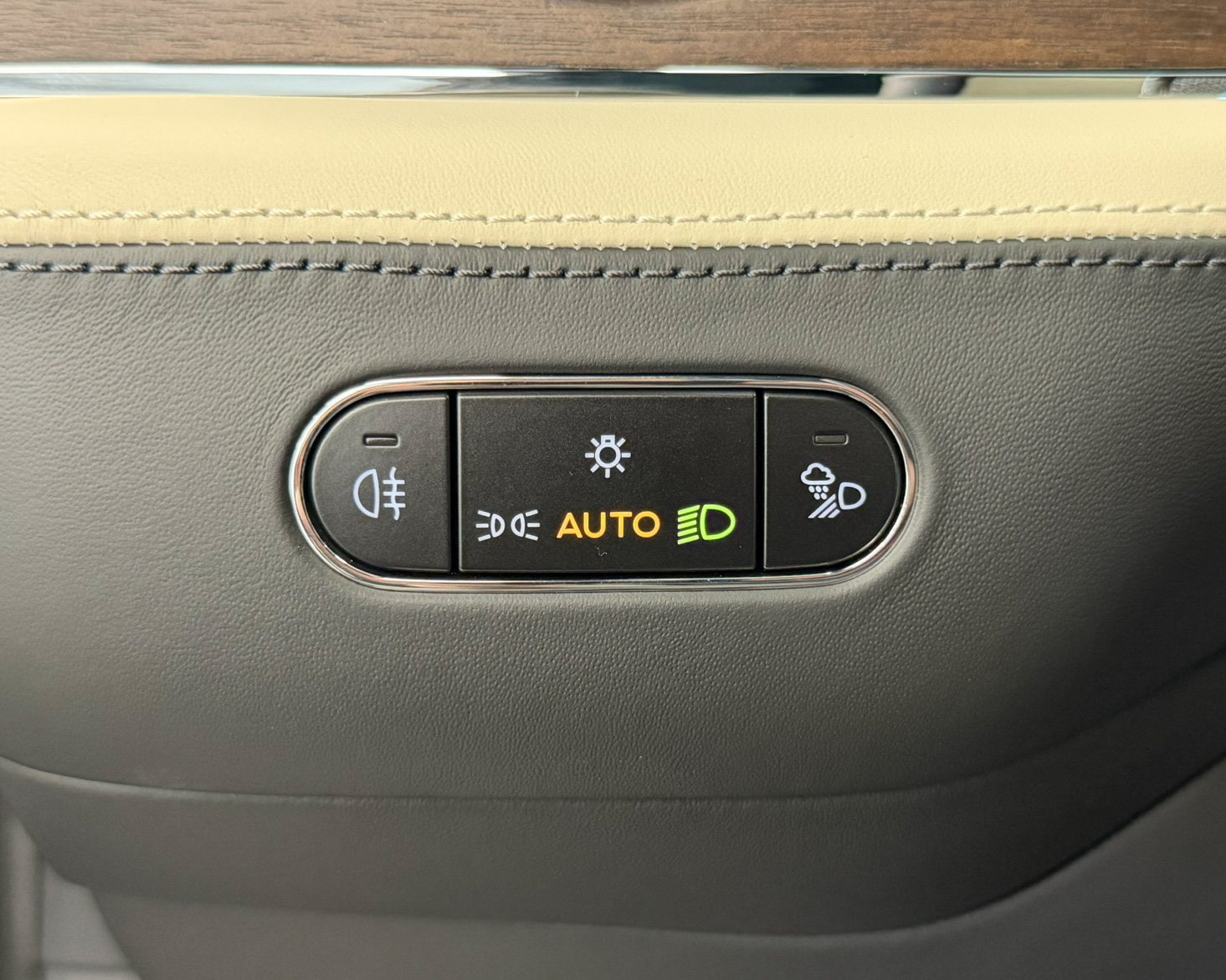 New 2026 Bentley Bentayga Extended Wheelbase AWD/4WD image 19