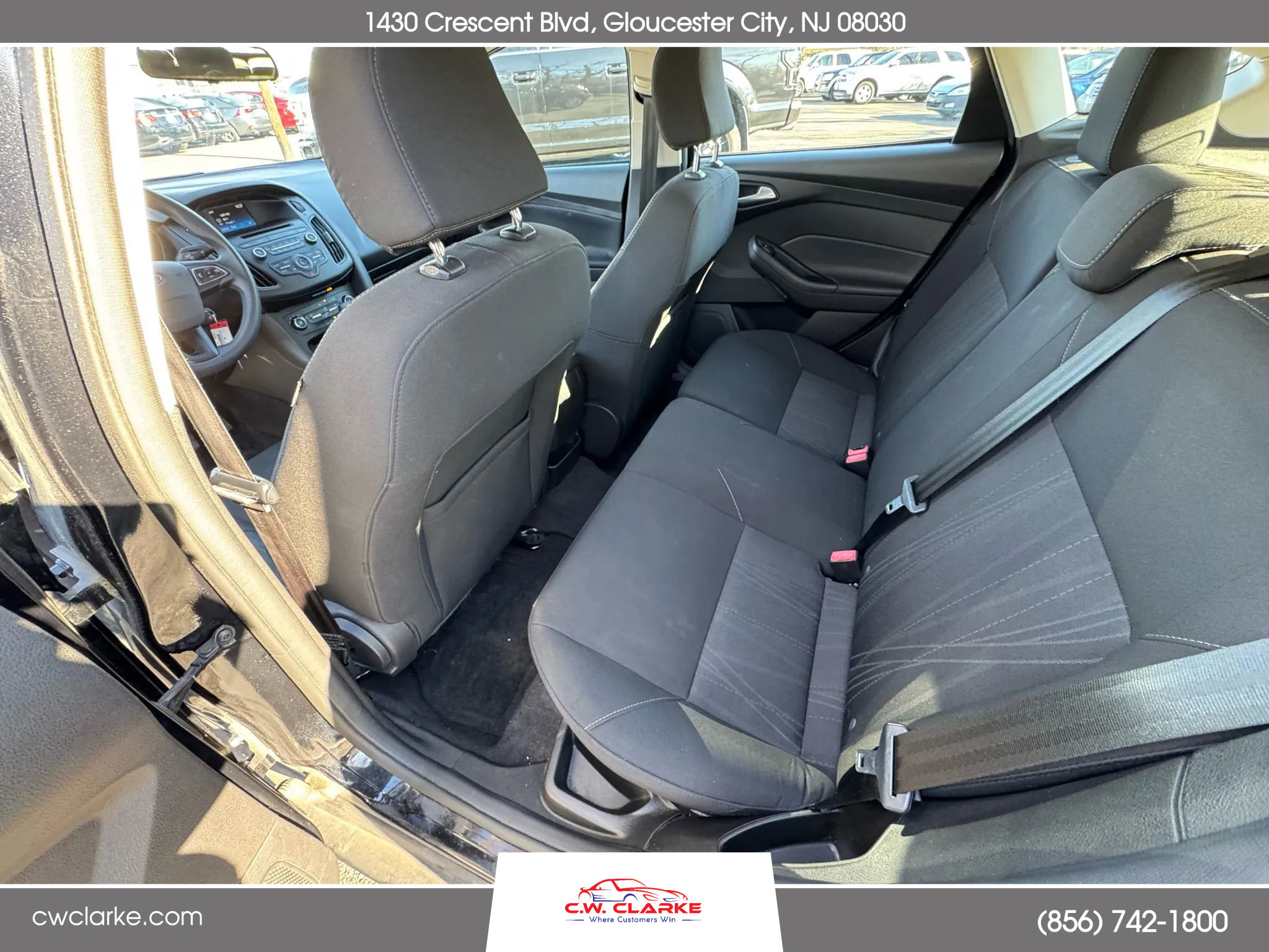 Used 2017 Ford Focus SE image 18