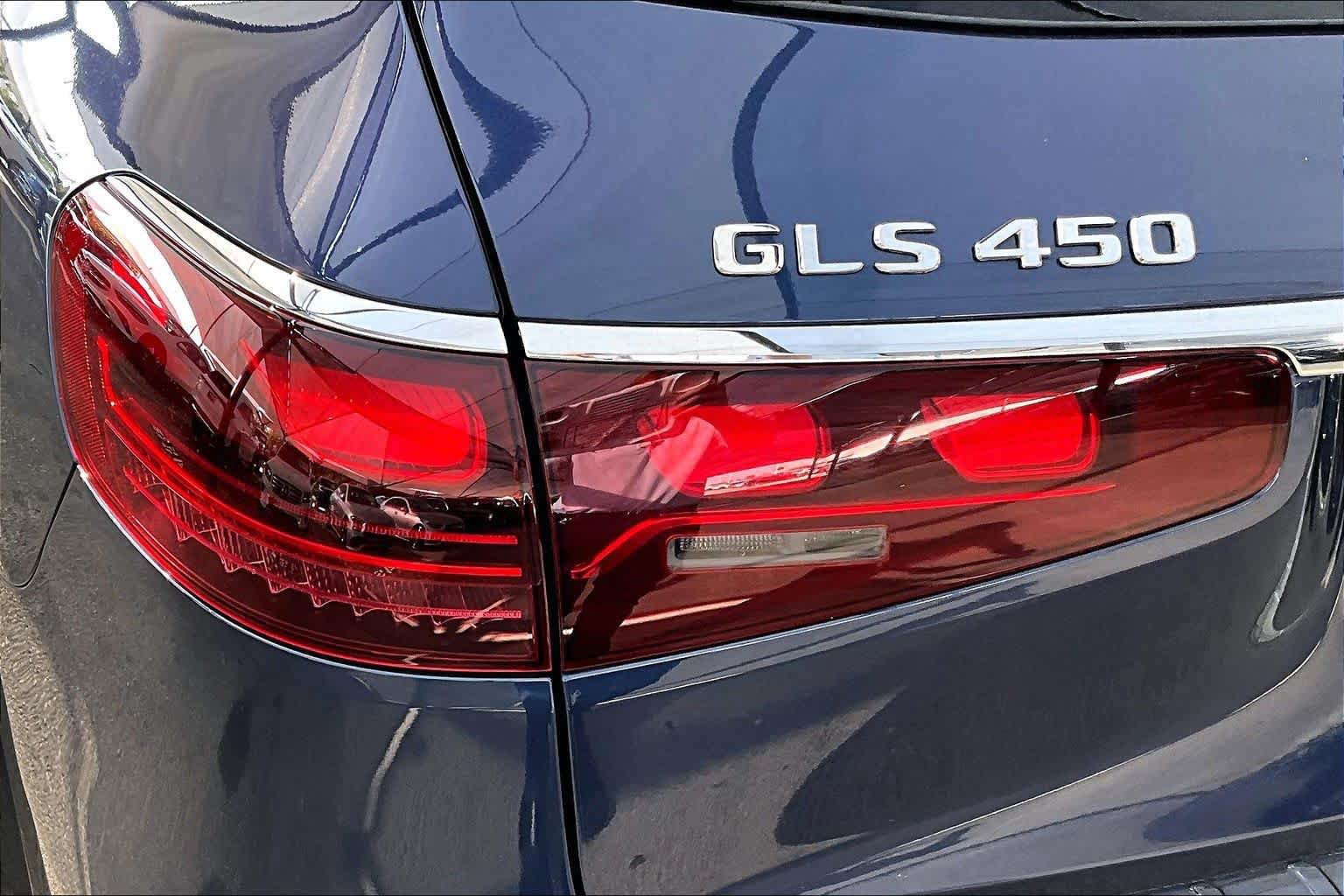 Used 2026 Mercedes-Benz GLS 450 4MATIC image 28