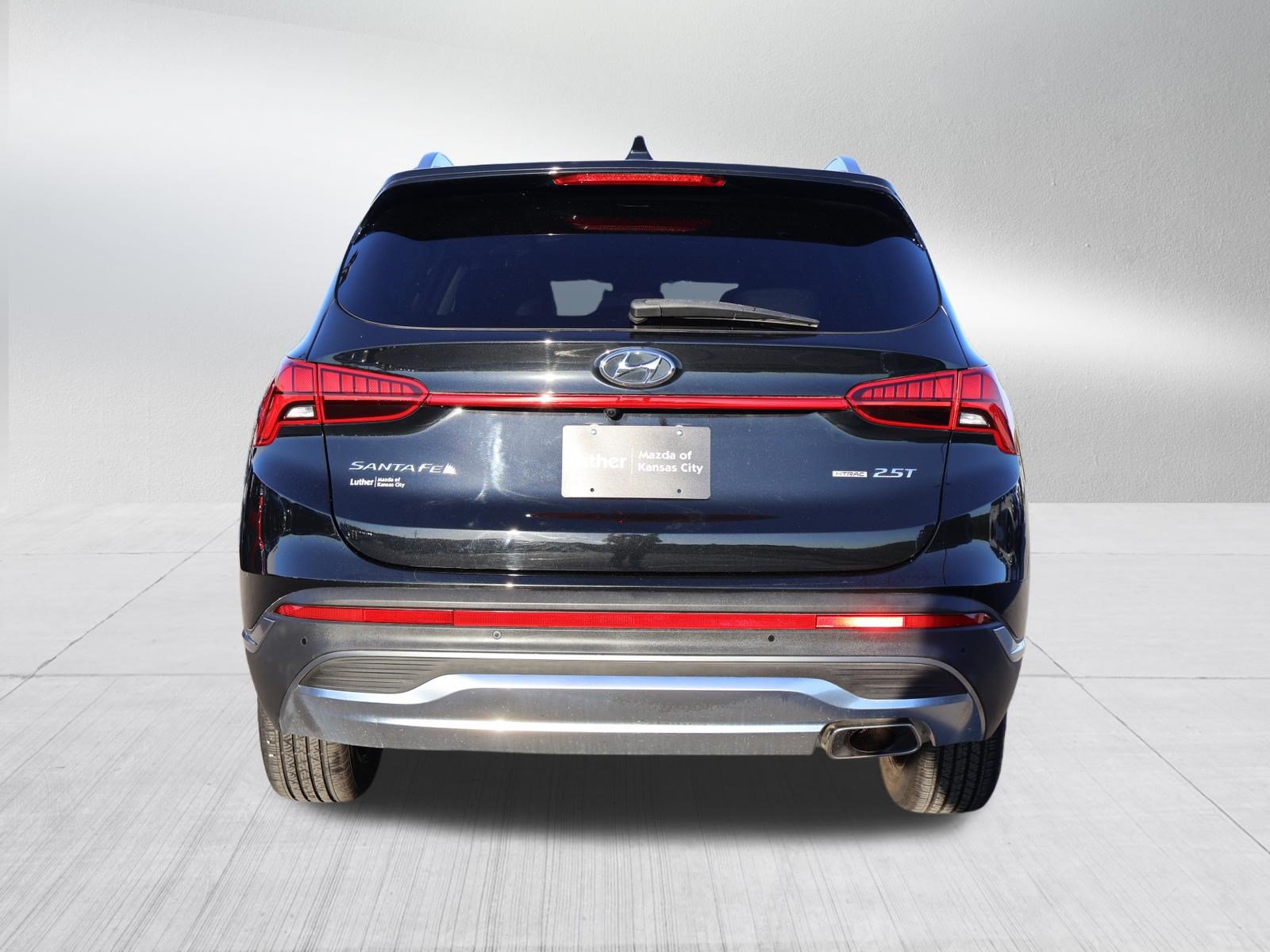 Used 2023 Hyundai Santa Fe Limited w/ Cargo Package AWD/4WD image 6