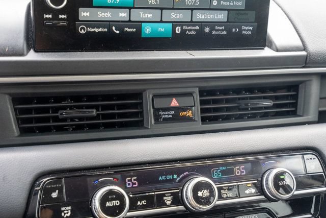 Used 2024 Honda Pilot Touring image 28