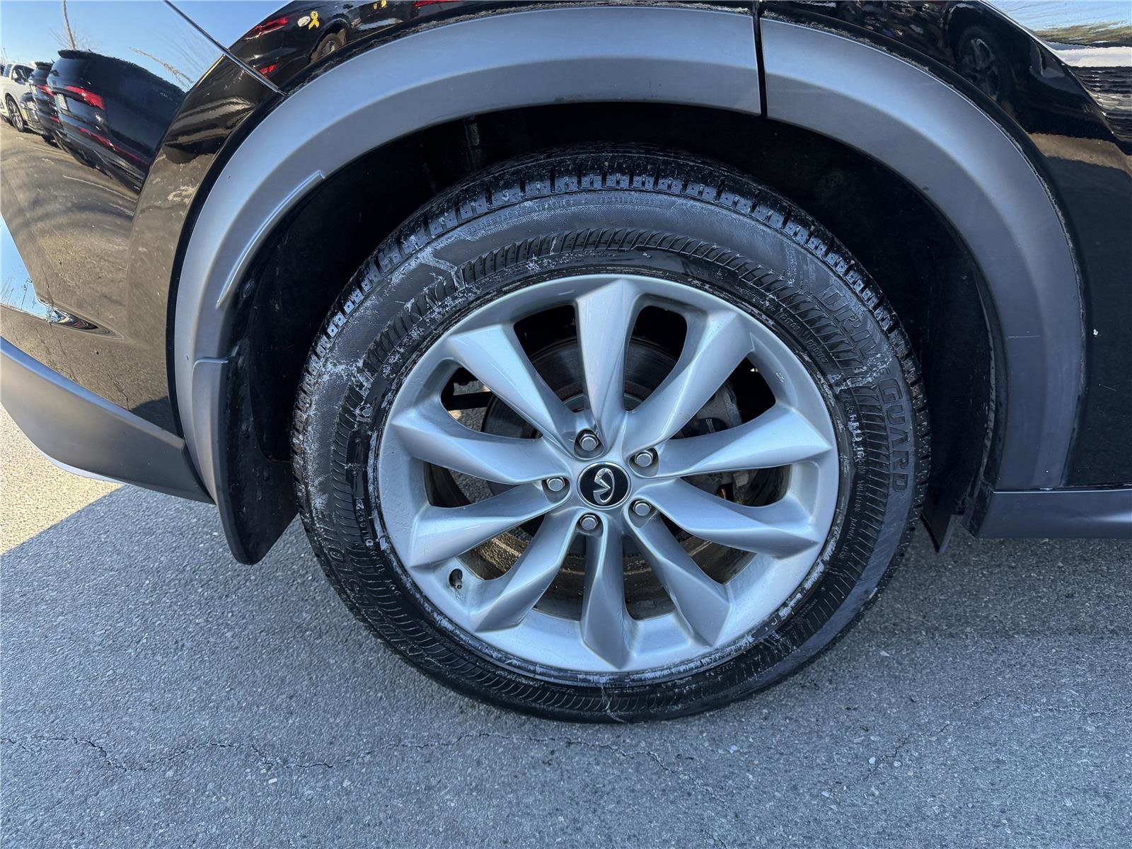 Used 2019 INFINITI QX50 Essential w/ Premium Audio Package image 9